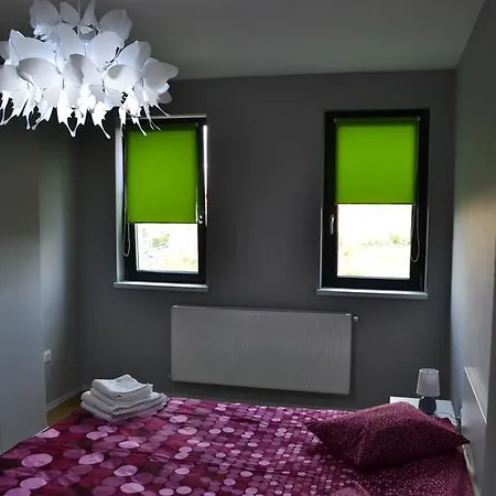 Park Lake Apartment *